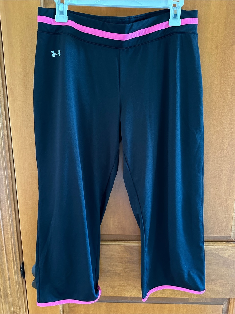 Under Armour Allseasongear Capri Crop Leggings Black Pink Accents Women's Size L